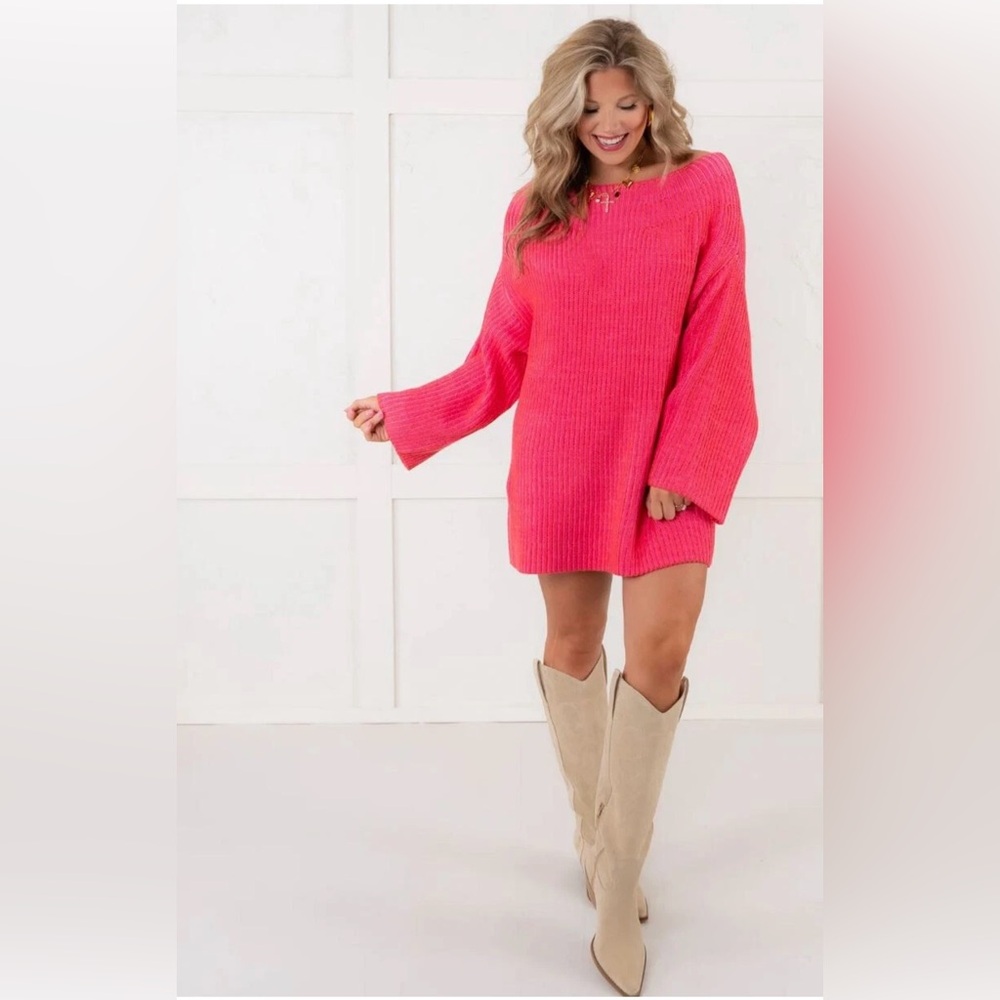 FREE PEOPLE Hot Pink Sweater Tunic Medium Barbie girl pink!💖 Thick & Cozy!